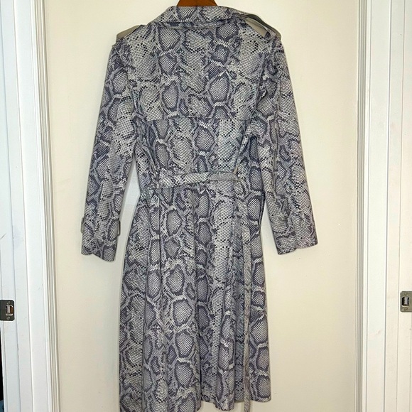 Snake Skin Faux Suede Trench Coat - Picture 4 of 6